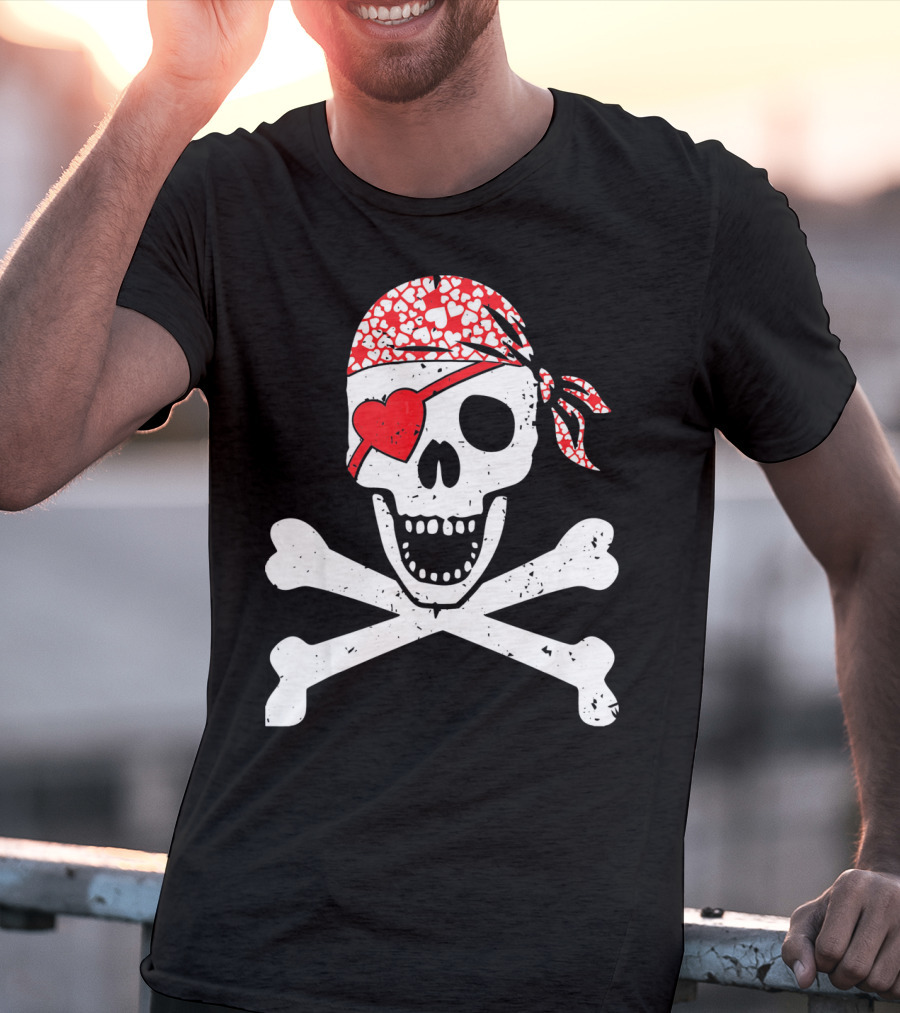Pirate Skull And Crossbones Heart Bandana Eye Patch Flag Va T-Shirt