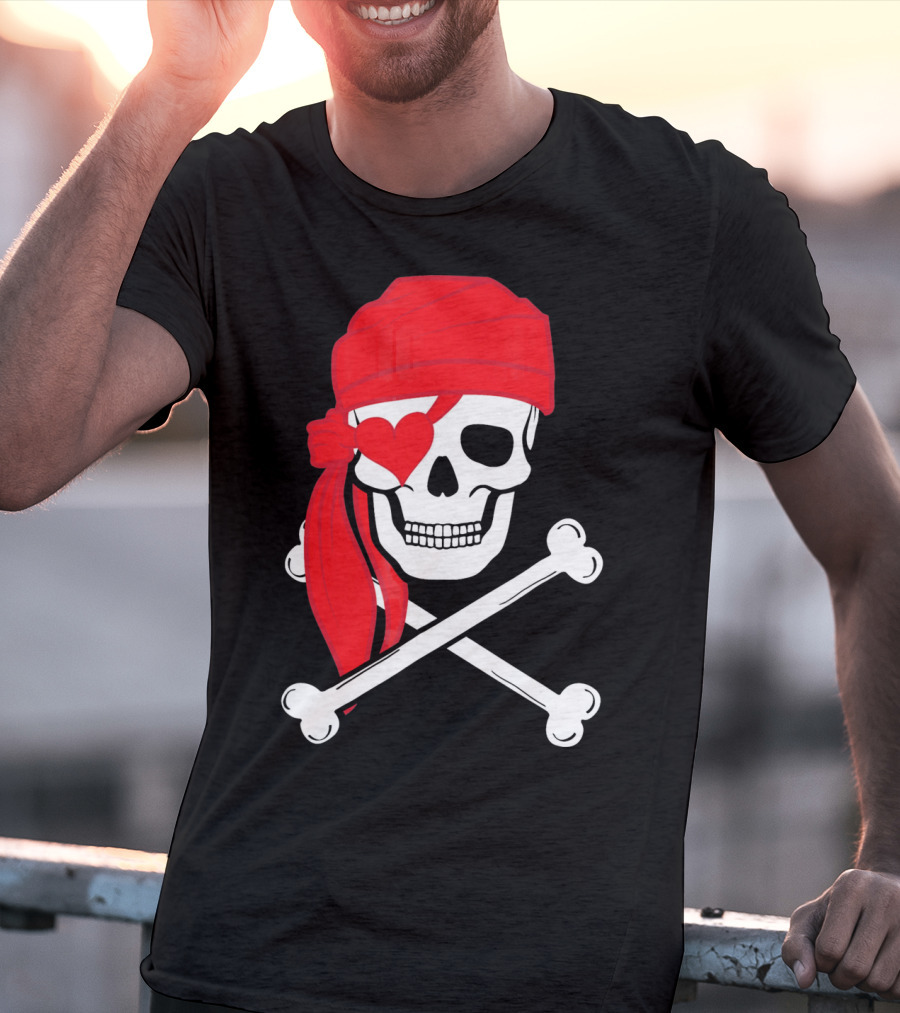 Pirate Skull And Cross Bones Heart Eyepatch Valentines T-Shirt