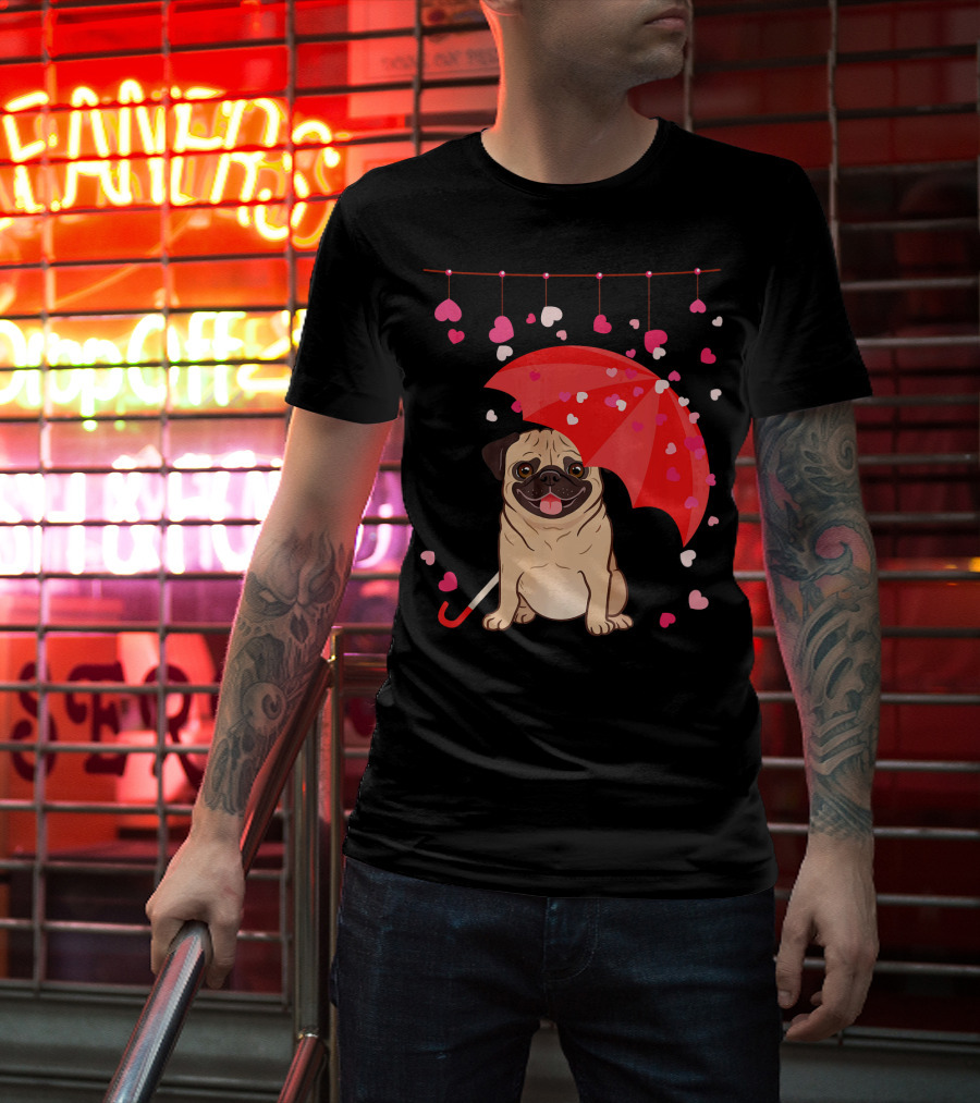Pug With Umbrella And Falling Hearts Valentine's Day T-Shirt
