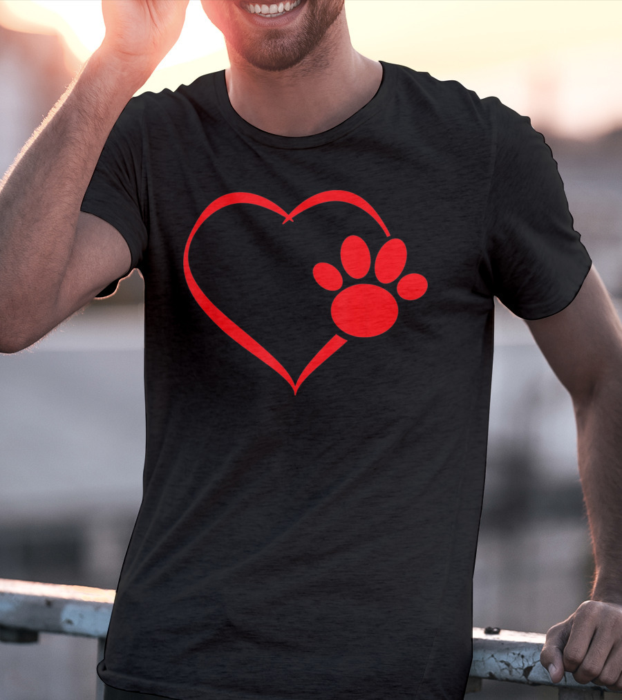 Red Heart Dog And Cat Paw Print Heart Va Love Pet Pawprint T-Shirt