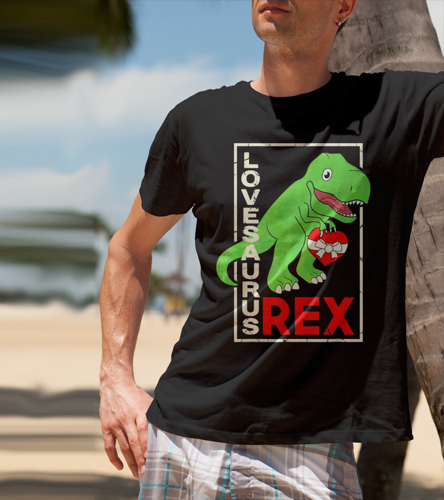 Lovesaurus Rex Dinosaur Valentin Holding Heart T-Shirt