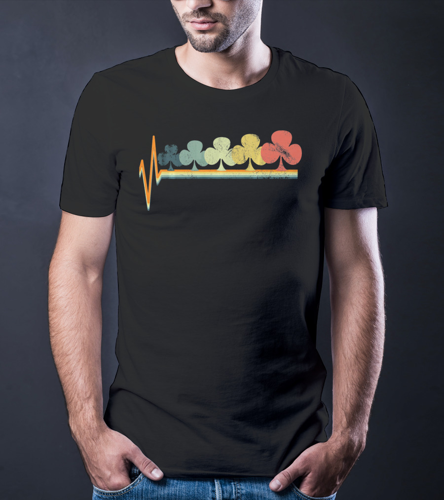 Poker Clover Clubs Hold Retro Heartbeat Vibes T-Shirt
