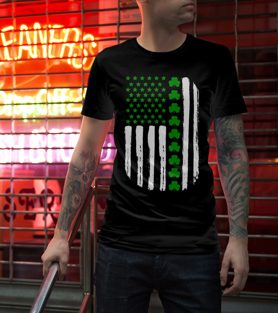 USA Flag With Green 4 Leaf Clover For St. Patrick Day T-Shirt