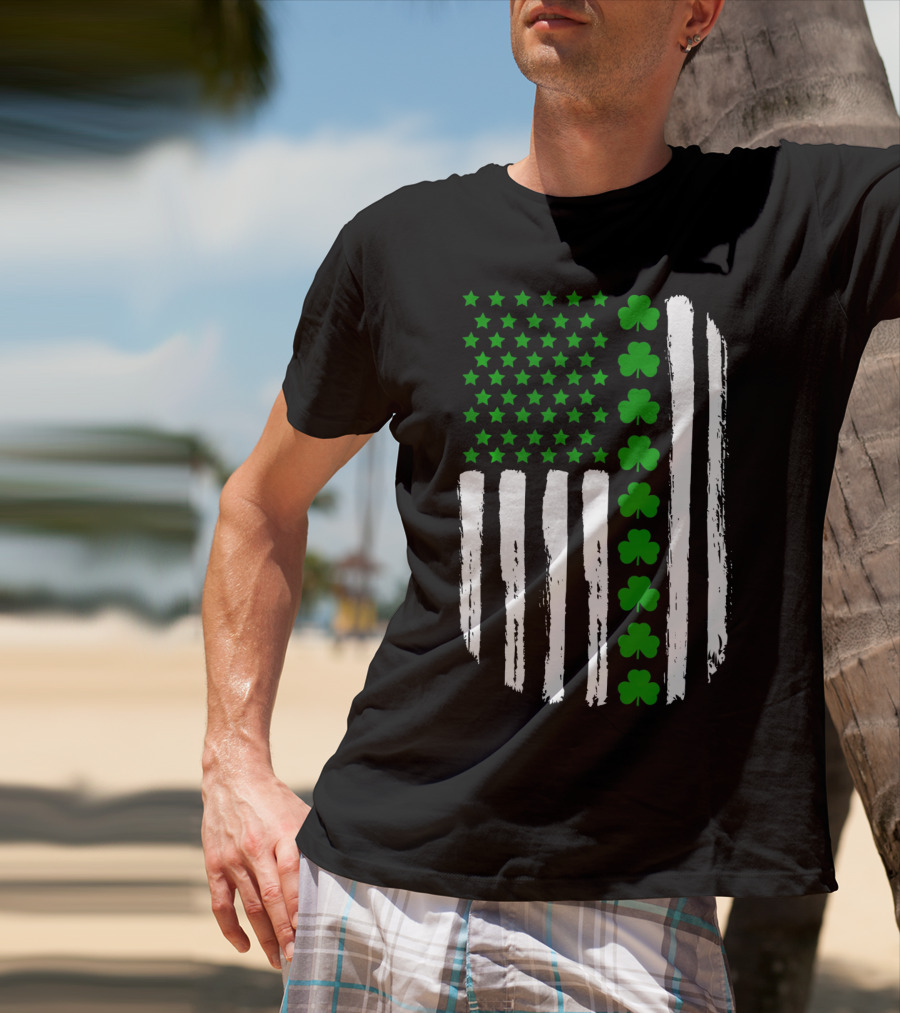 USA Flag With Green 4 Leaf Clover For St. Patrick Day T-Shirt
