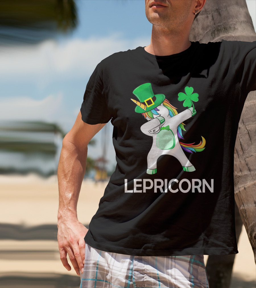 Lepricorn Unicorn Leprechaun Dabbing With Shamrock And Green Hat T-Shirt
