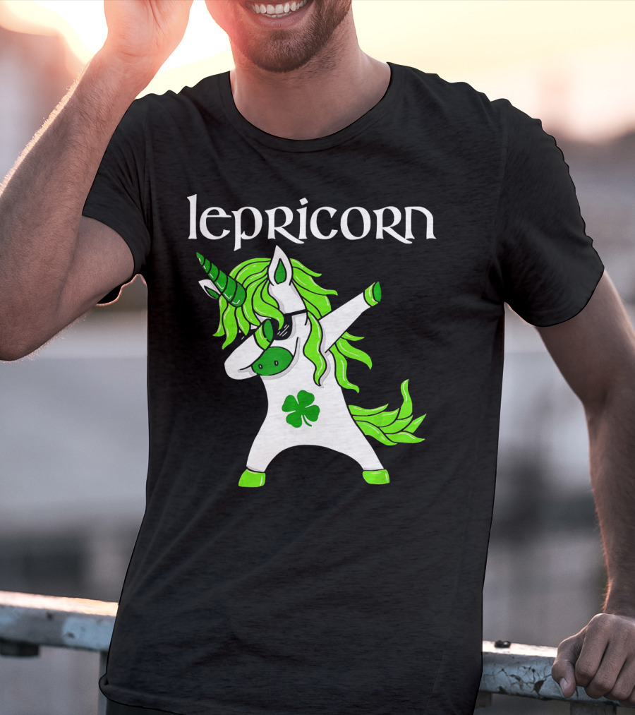 Dabbing Leprechaun Unicorn Lepricorn Funny St. Patricks T-Shirt