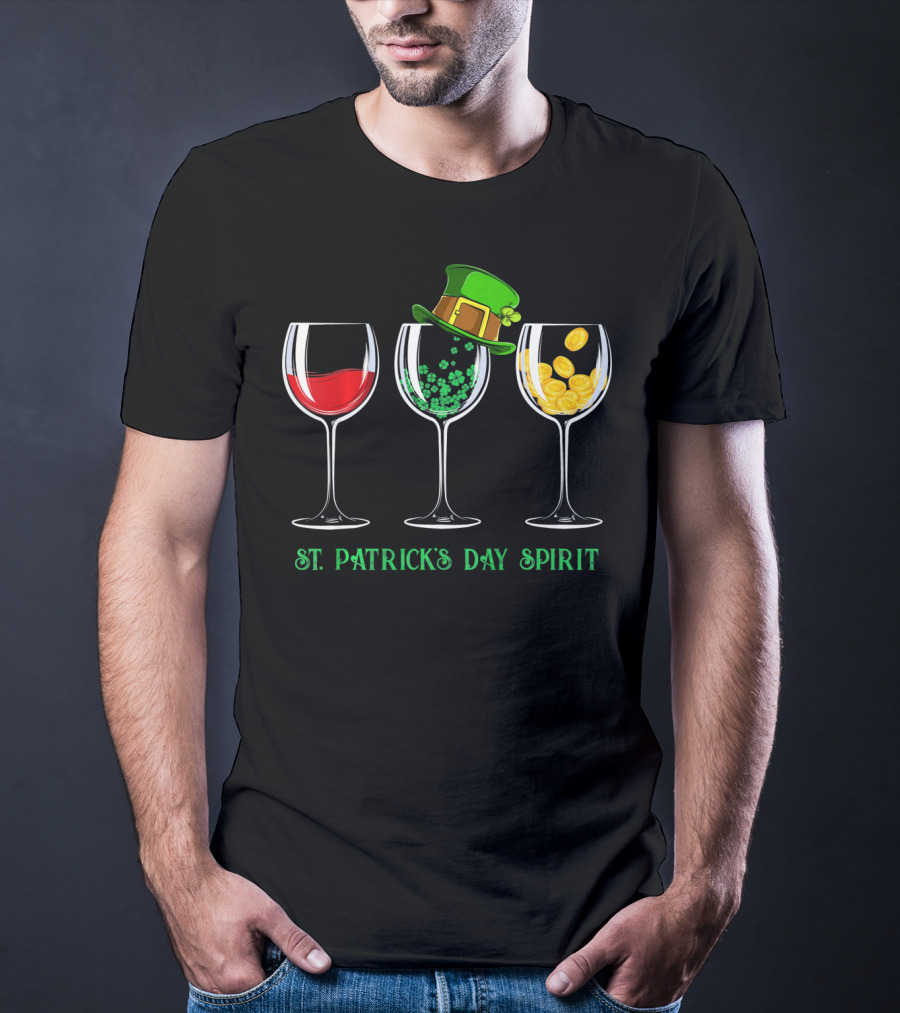 St Patrick's Day Spirit Wine Shamrock Leprechaun Coins T-Shirt