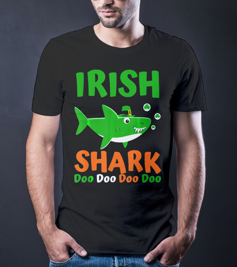 Irish Shark Doo Doo Doo Leprechaun Hat And Shamrocks T-Shirt