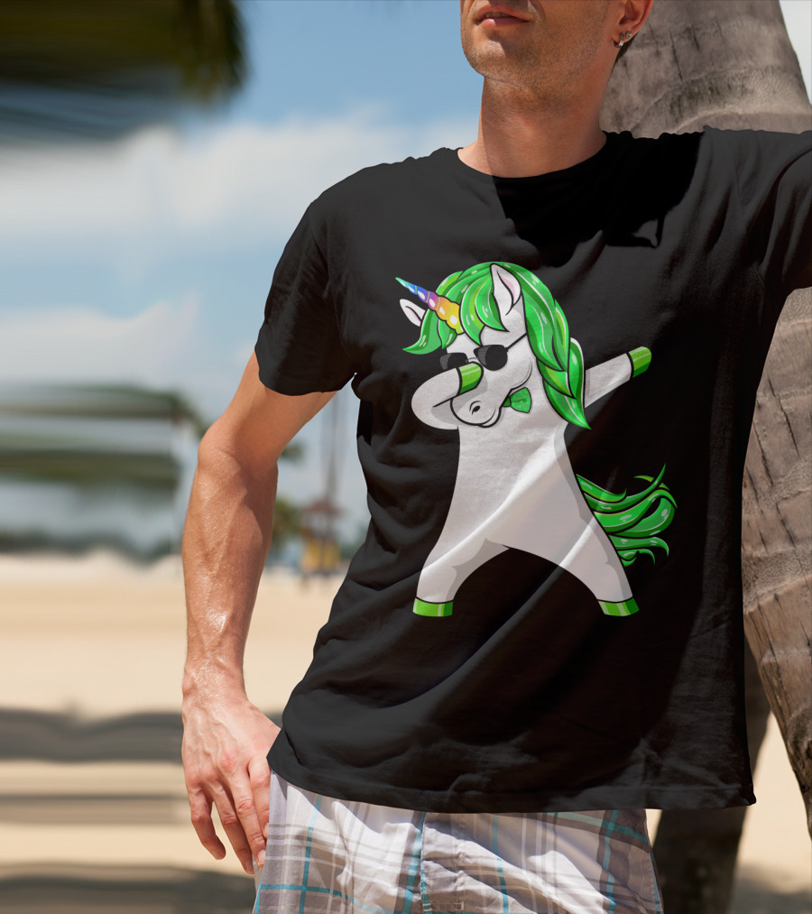 St Patricks Day Dabbing Green Unicorn T-Shirt