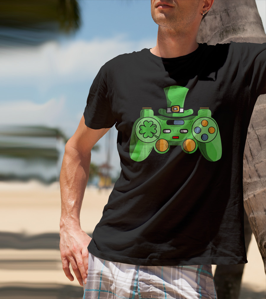 St Patrick's Day Gamer Controller With Shamrock And Hat T-Shirt