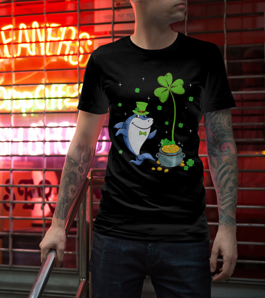 St Patricks Shamrock Leprechaun Shark With Pot Of Gold T-Shirt