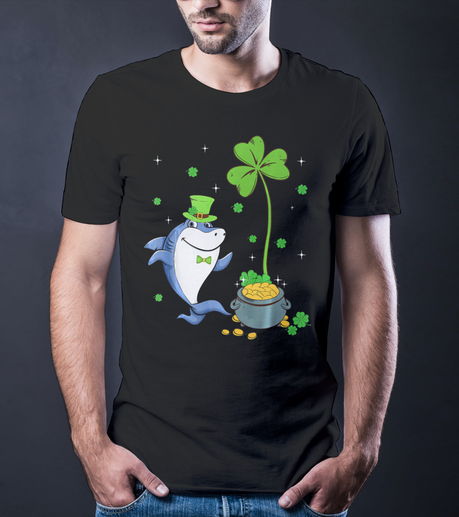 St Patricks Shamrock Leprechaun Shark With Pot Of Gold T-Shirt
