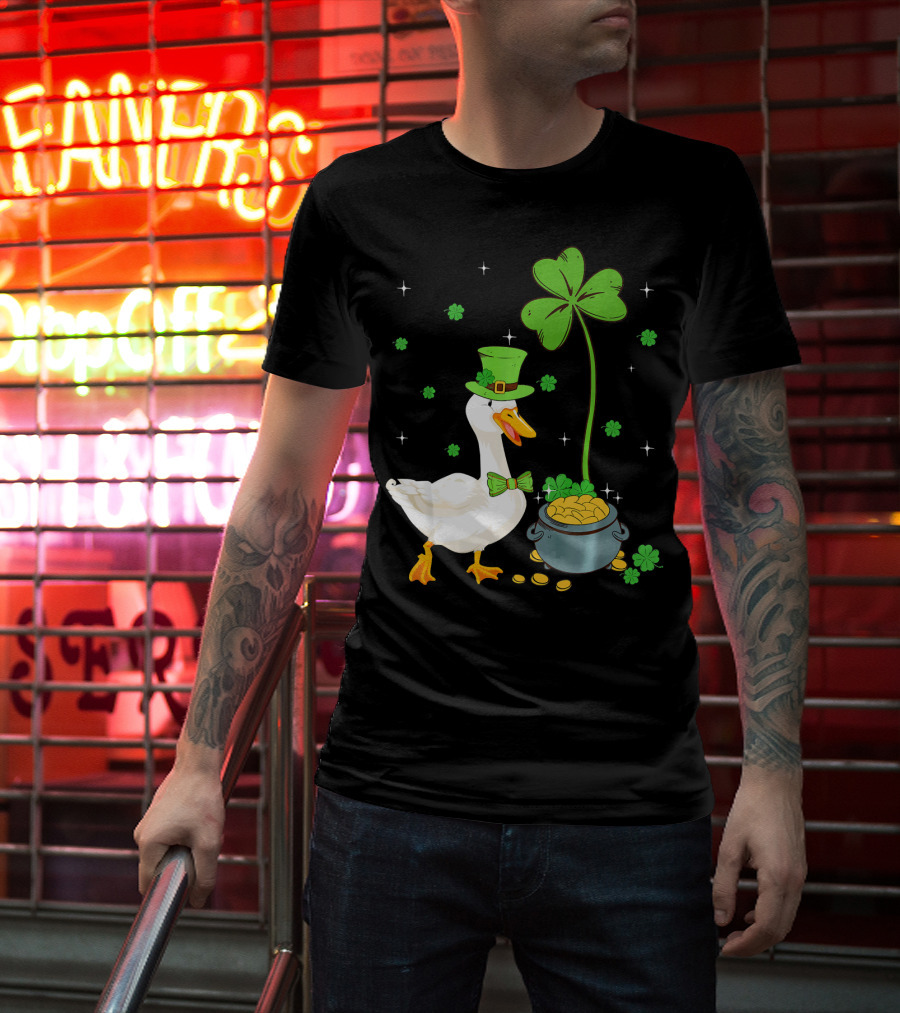 Shamrock Duck With Leprechaun Hat And Pot Of Gold T-Shirt