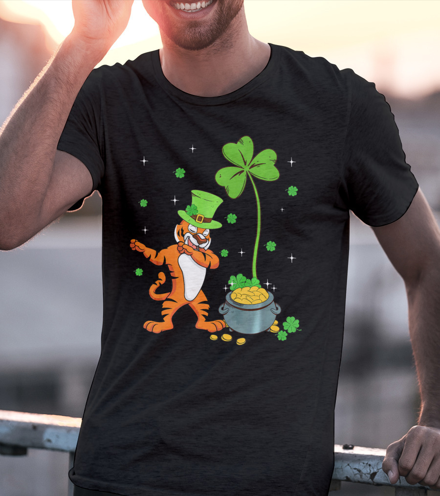 Shamrock Leprechaun Tiger St Patricks Gold Pot T-Shirt