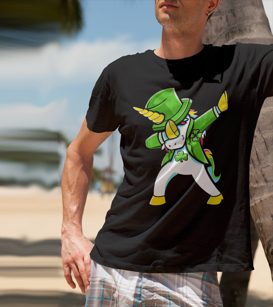 St Patricks Day Unicorn Dabbing Shamrock Hat T-Shirt