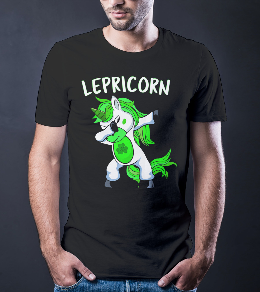 Lepricorn Dabbing Unicorn Leprechaun With Clover T-Shirt
