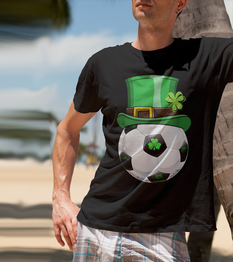 Leprechaun Soccer Funny St. Patrick's Day Hat With Shamrock Soccer Ball T-Shirt