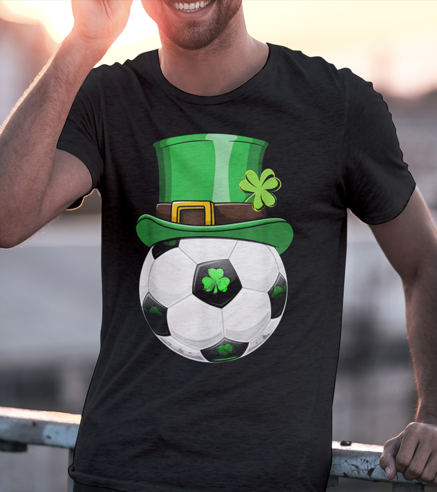 Leprechaun Soccer Funny St. Patrick's Day Hat With Shamrock Soccer Ball T-Shirt