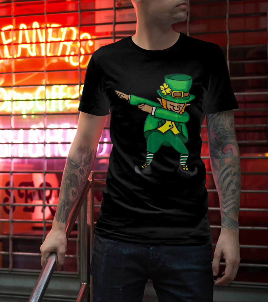 Dabbing Leprechaun Cute St. Pats Day Irish Dance T-Shirt