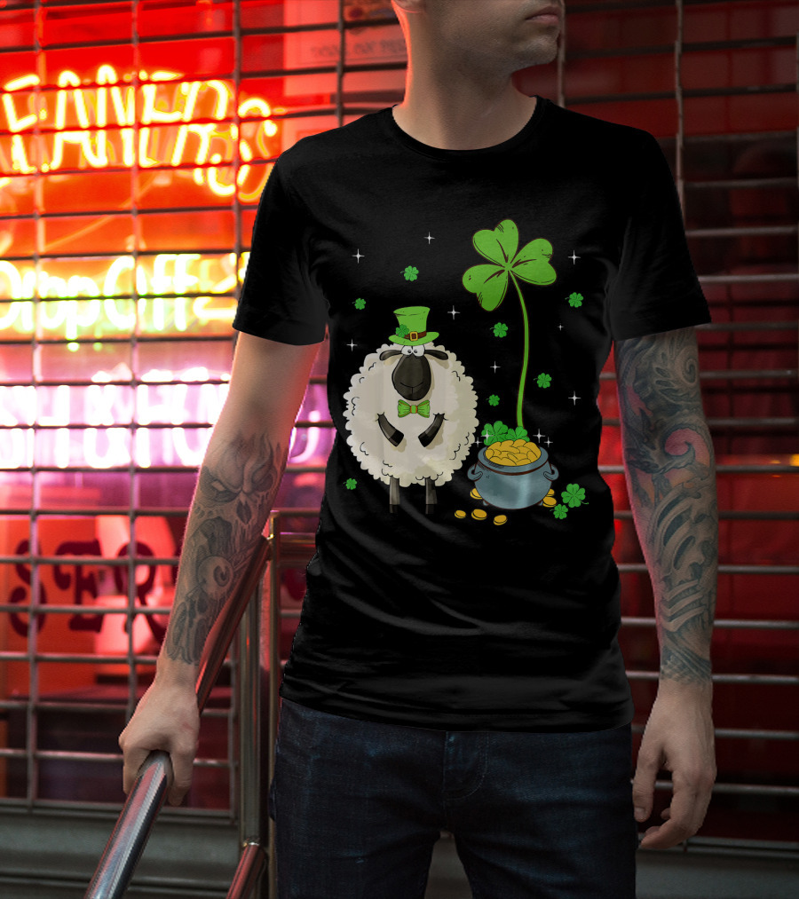 Shamrock Leprechaun Sheep With Pot Of Gold And Clover For St Patricks Day T-Shirt