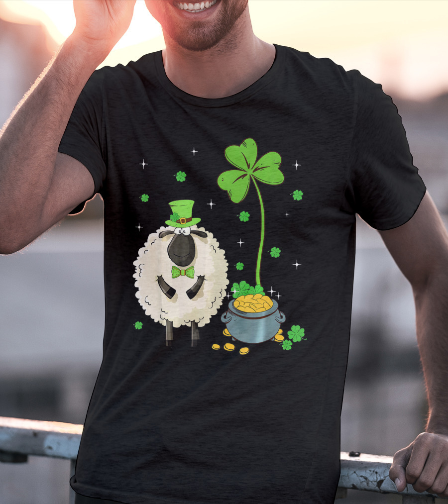 Shamrock Leprechaun Sheep With Pot Of Gold And Clover For St Patricks Day T-Shirt