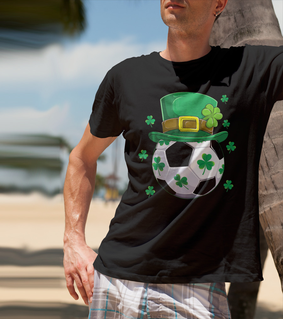 Leprechaun Hat Shamrock Soccer Ball St Patricks Day T-Shirt