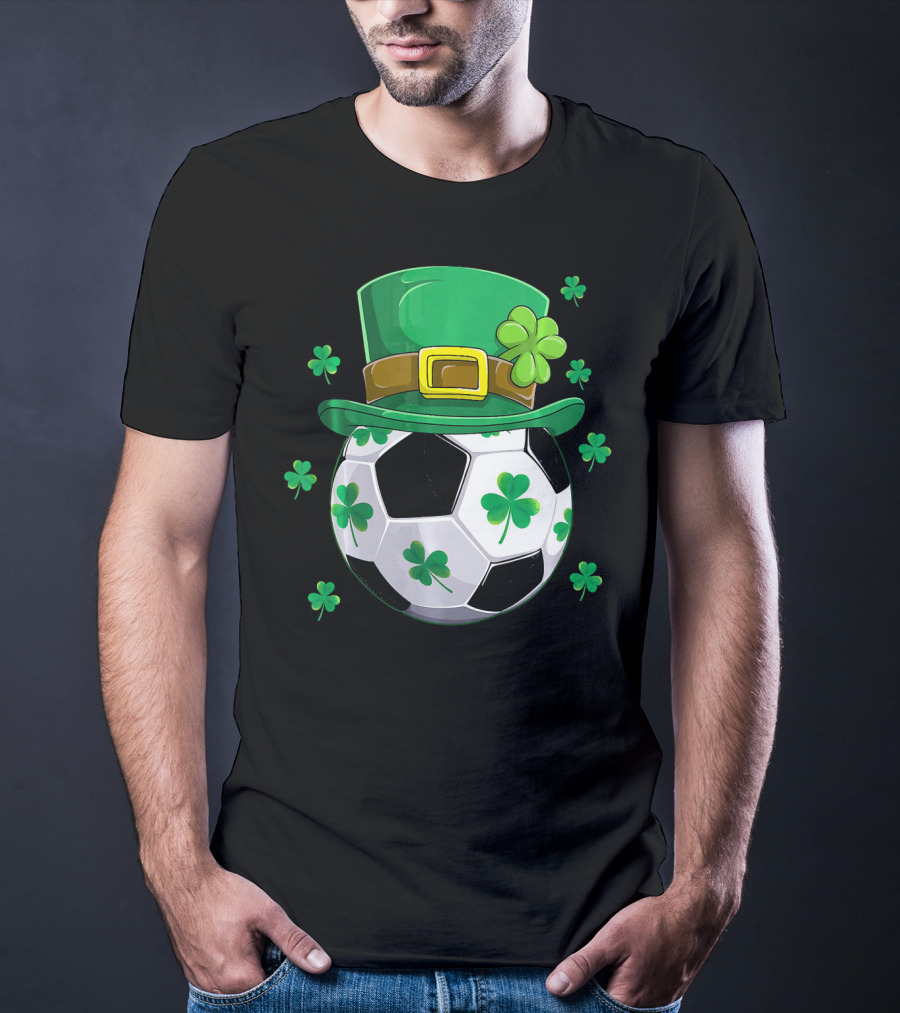 Leprechaun Hat Shamrock Soccer Ball St Patricks Day T-Shirt