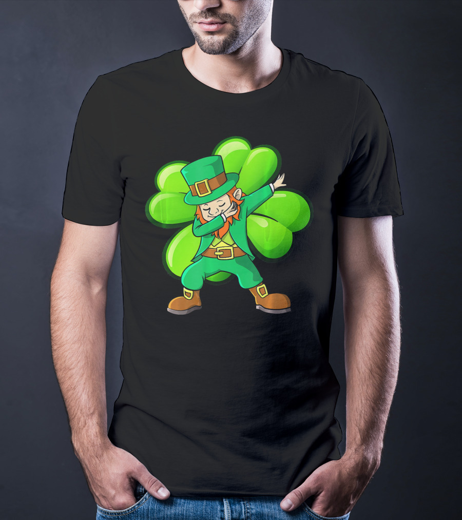 Cute Dabbing Leprechaun With Green Shamrock Background T-Shirt