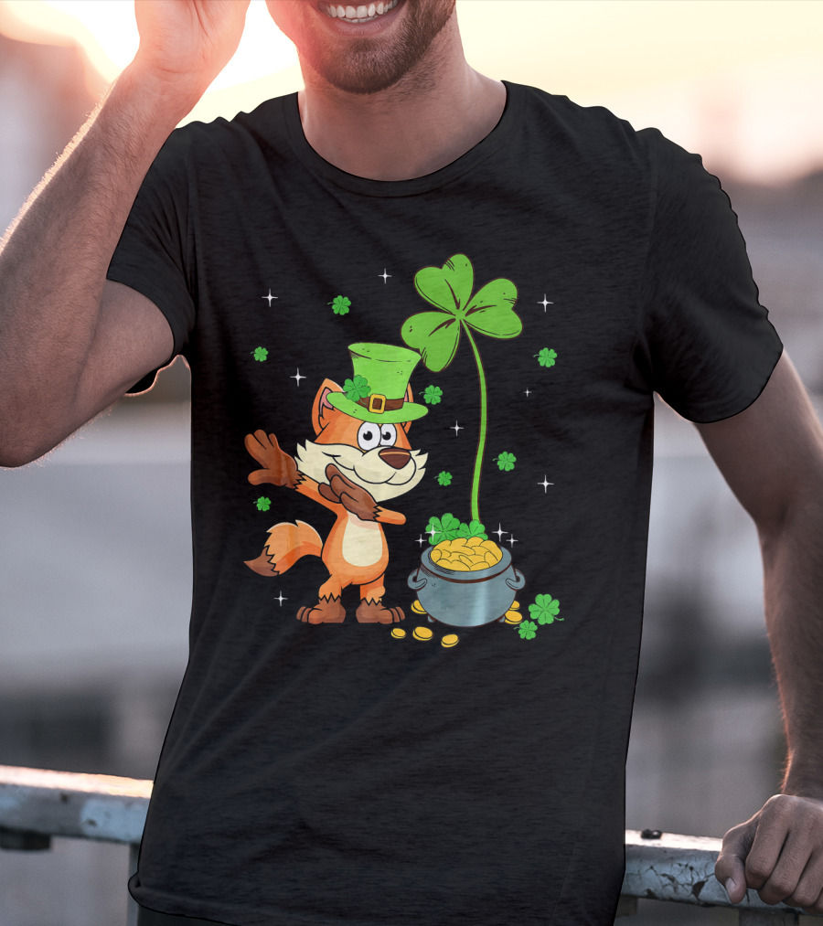 Shamrock Leprechaun Fox With Clover And Pot Of Gold T-Shirt