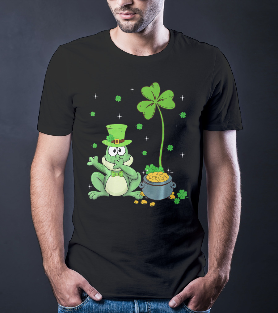 Shamrock Leprechaun Frog With Pot Of Gold And Clover Hat T-Shirt