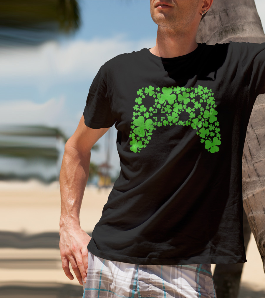 St Patricks Day Gamer Gaming Lucky Shamrock Controller T-Shirt