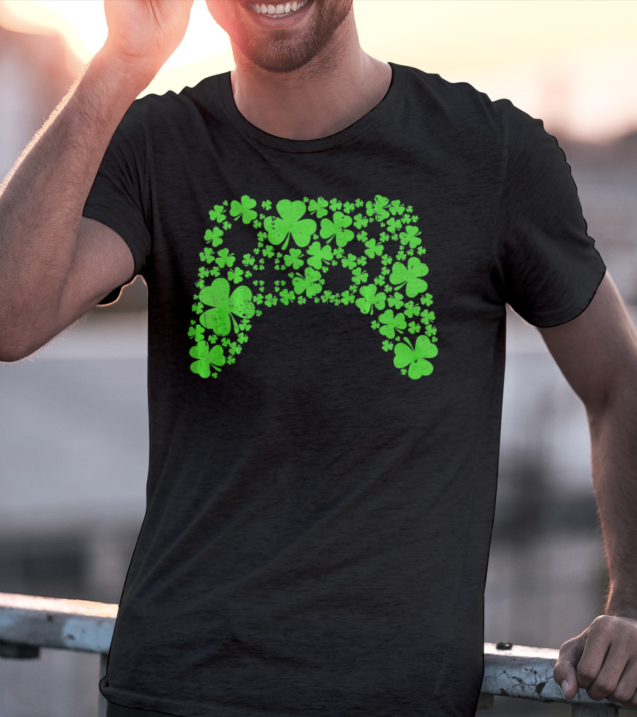 St Patricks Day Gamer Gaming Lucky Shamrock Controller T-Shirt