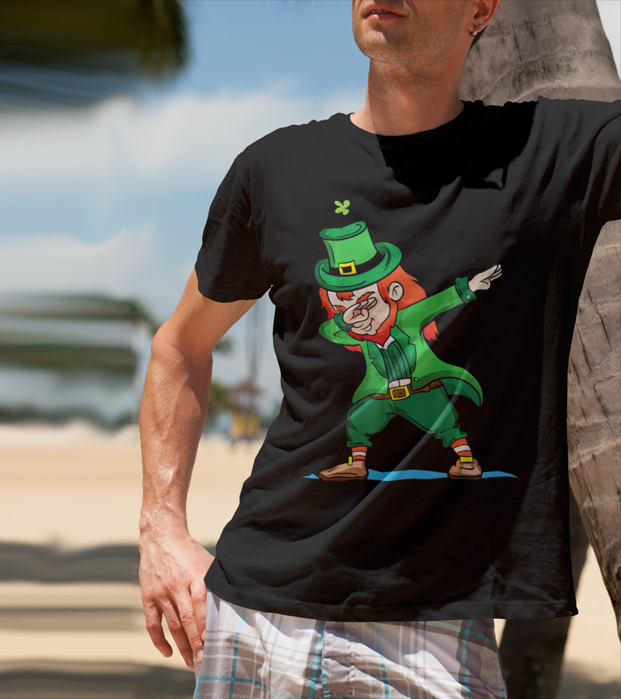 Saint Patricks Day Leprechaun Dabbing Clover Iconic Festive Green T-Shirt