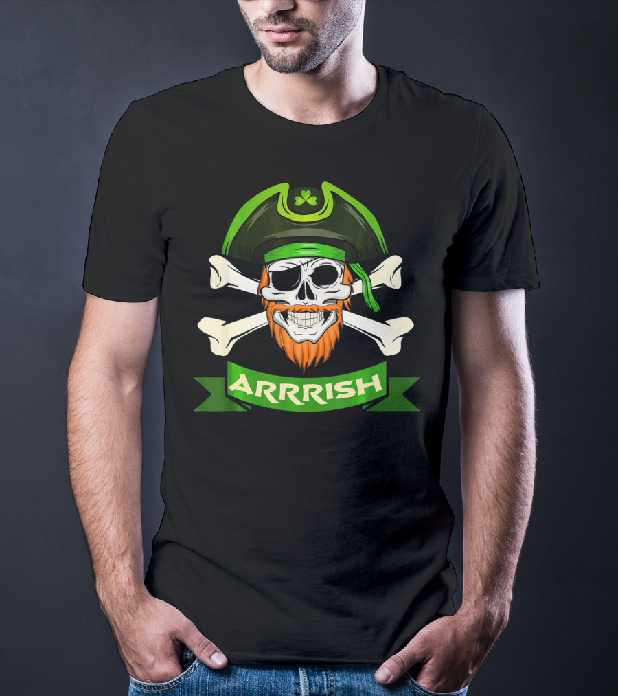 St Patricks Day Pirate Skull Arrish With Crossbones And Shamrock Hat T-Shirt