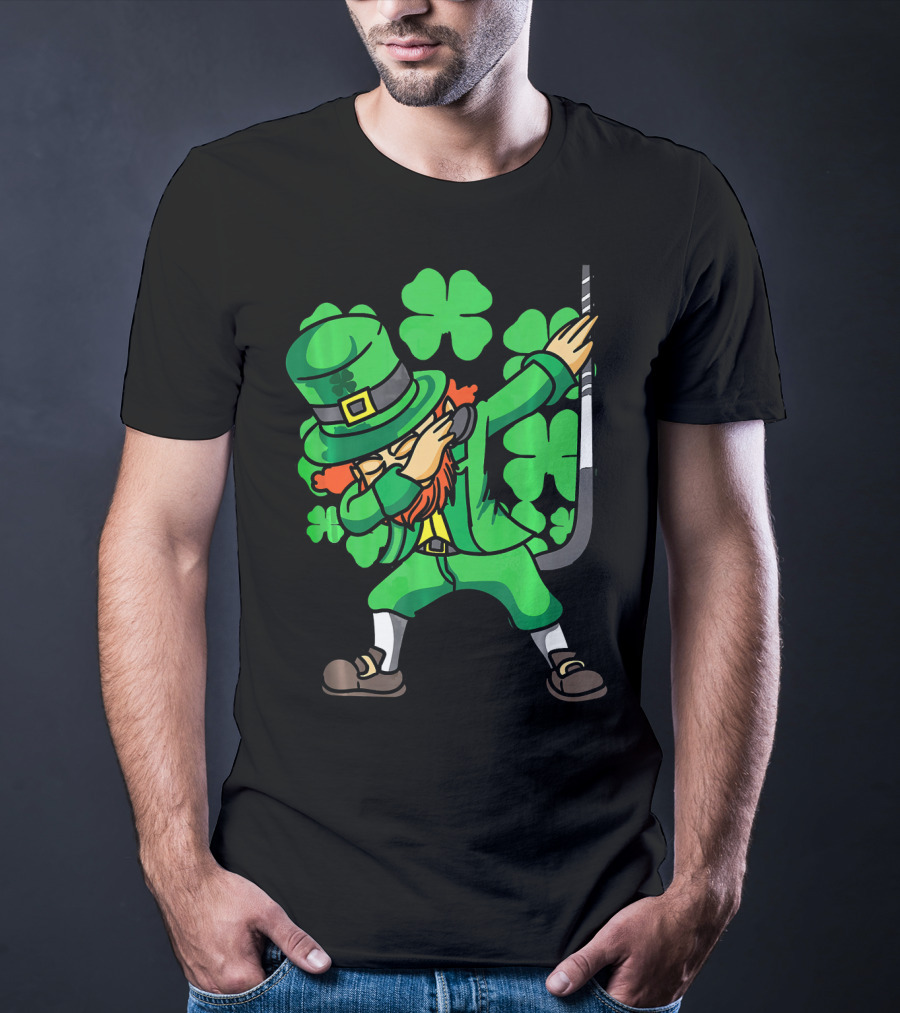 Dabbing Leprechaun Hockey Stick With Shamrocks St. Patrick's Day T-Shirt