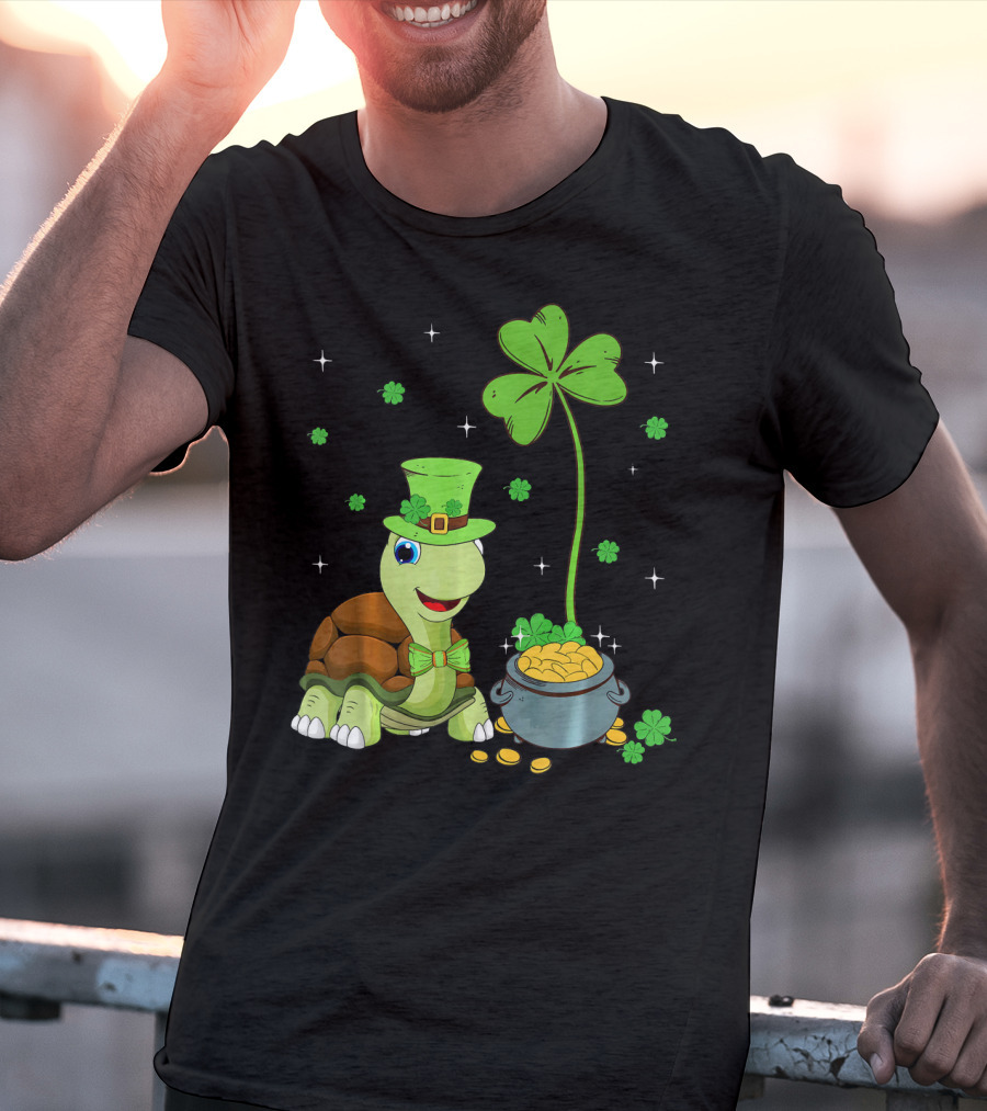 Shamrock Turtle With Leprechaun Hat And Pot Of Gold St Patricks T-Shirt