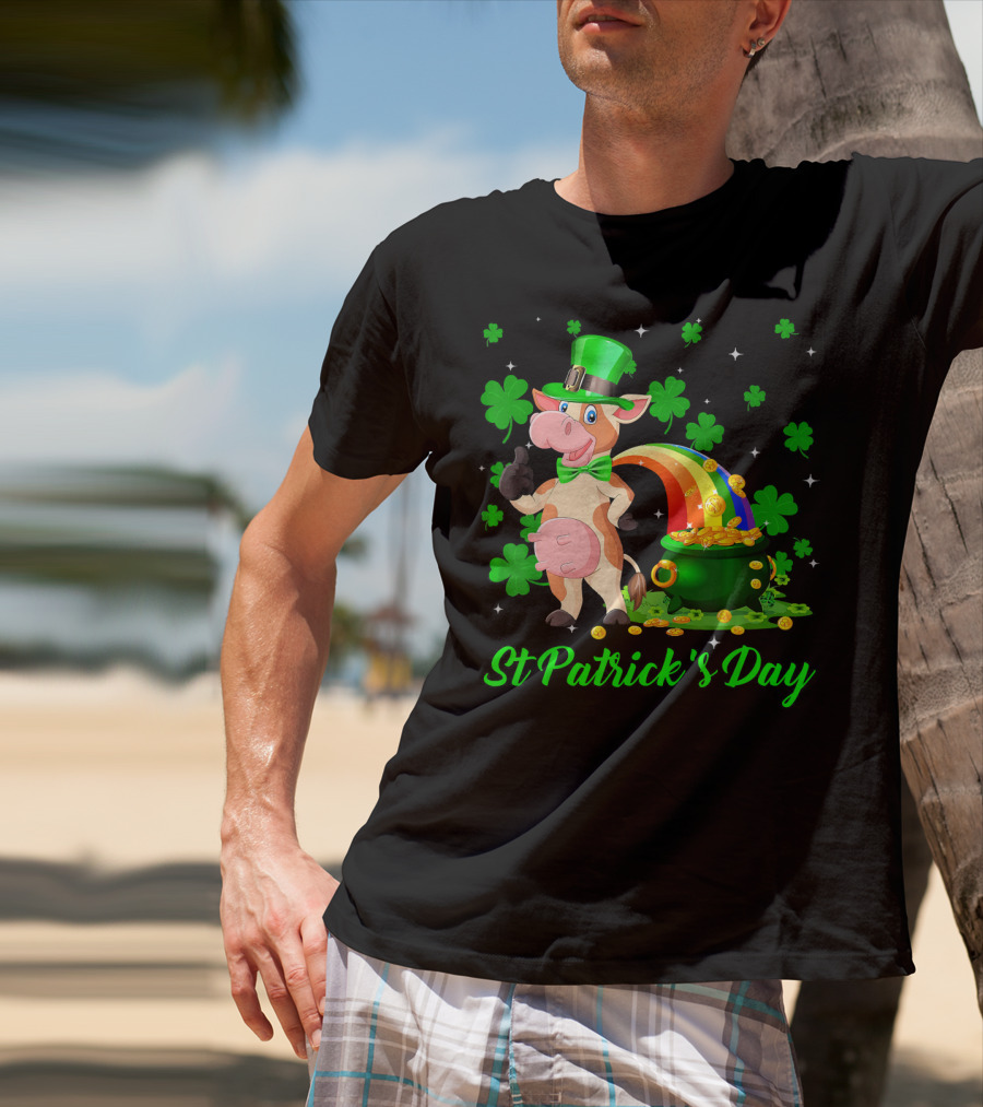 Leprechaun Cow Shamrock St Patrick's Day Rainbow Pot Of Gold T-Shirt