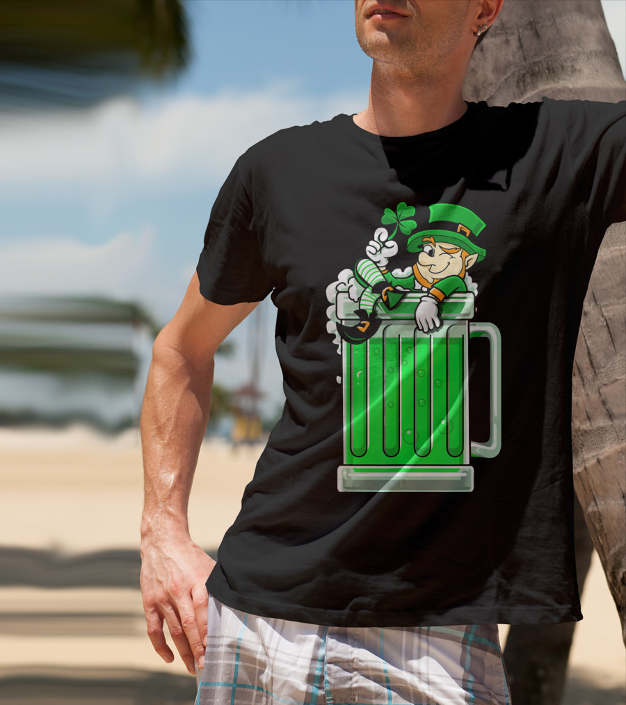 St Patricks Day Drinking Green Beer Leprechaun Shamrock T-Shirt