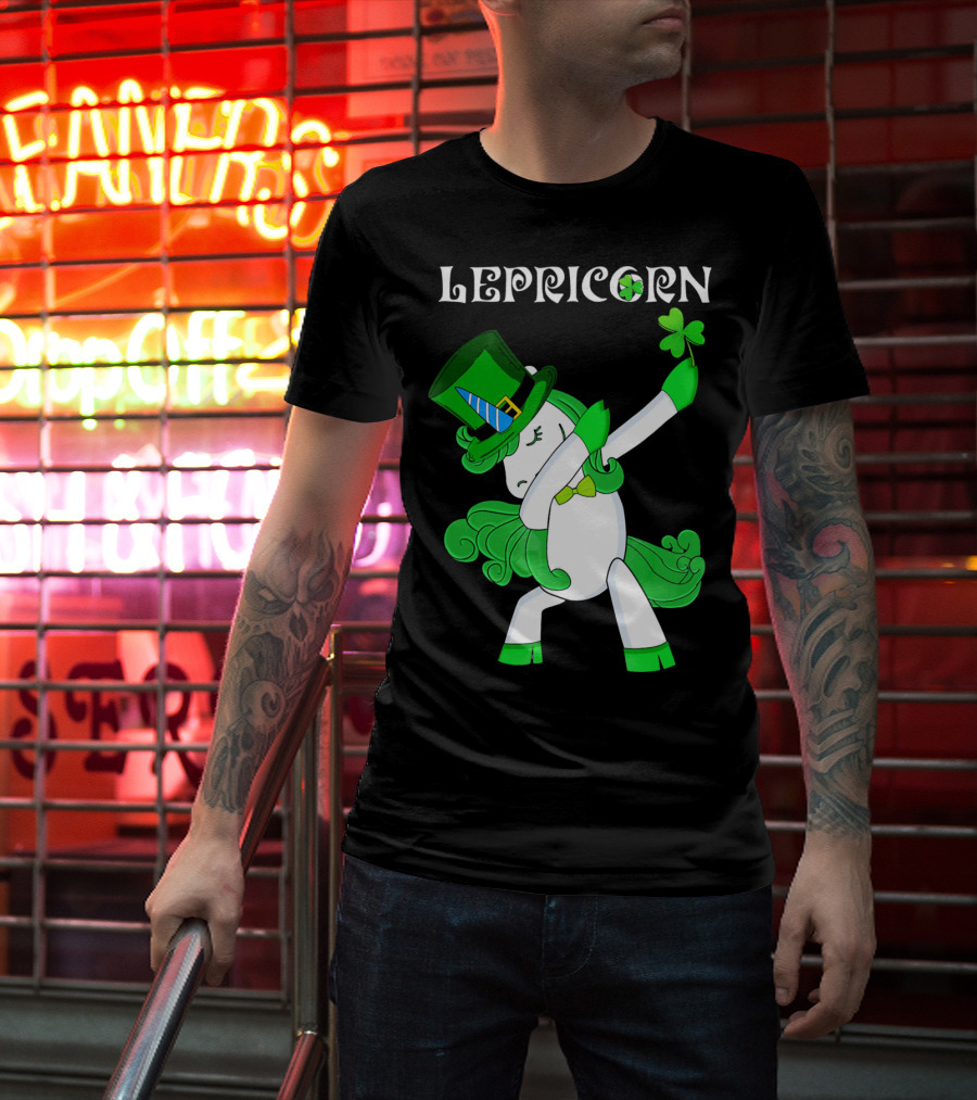 Lepricorn Funny Dabbing Cute Irish Unicorn With Shamrock T-Shirt