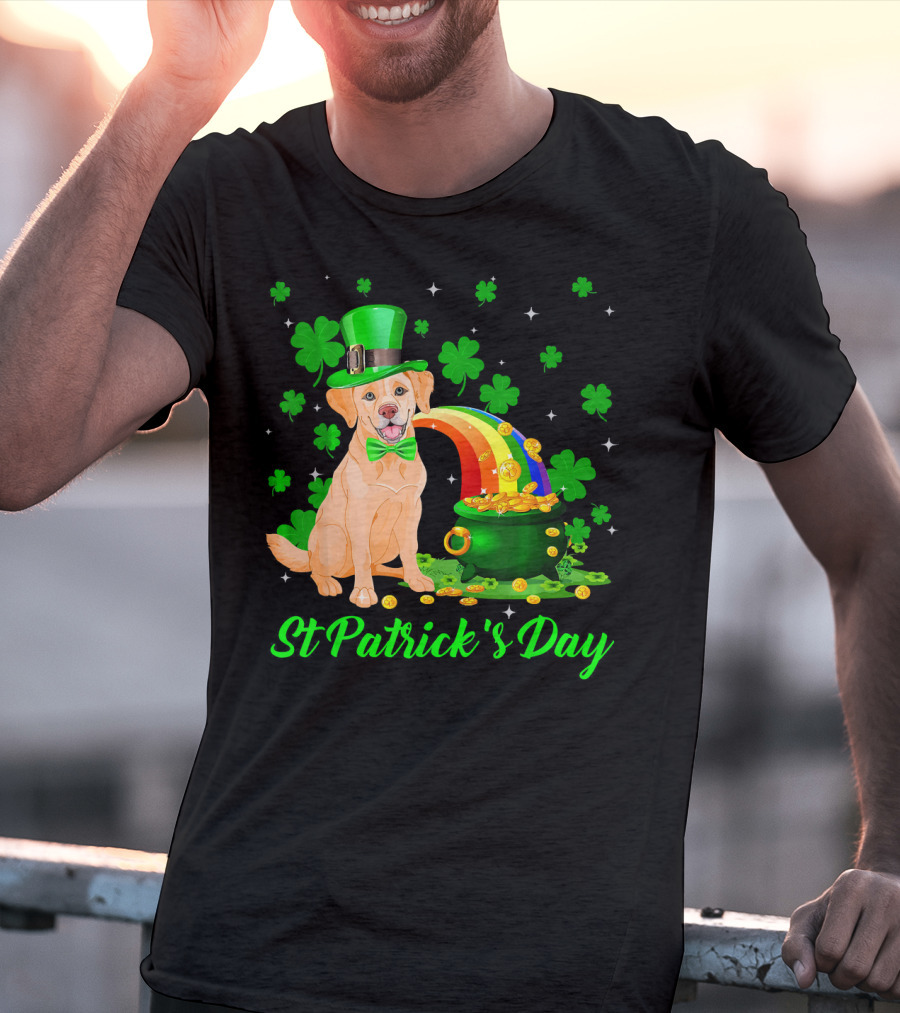 St Patrick's Day Leprechaun Golden Retriever T-Shirt
