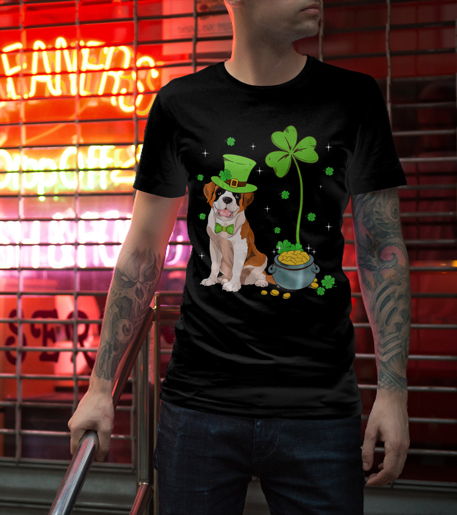 Shamrock Leprechaun Saint Bernard St Patrick's Day Dog Pot Of Gold T-Shirt