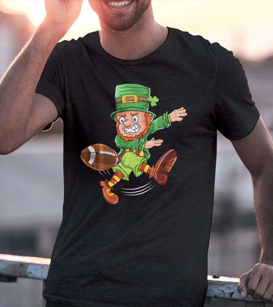 Leprechaun Rugby Kick St Patricks Day Coach Fun T-Shirt