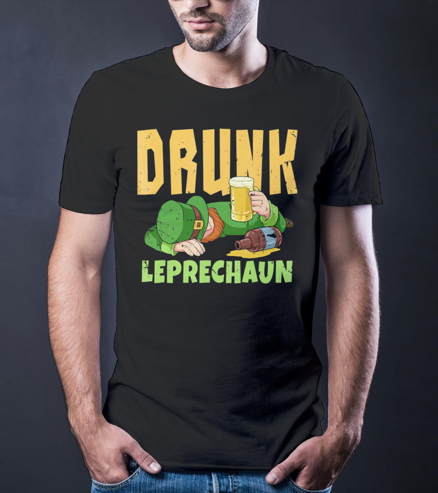 Drunk Leprechaun Holding Beer Mug And Whiskey Bottle T-Shirt