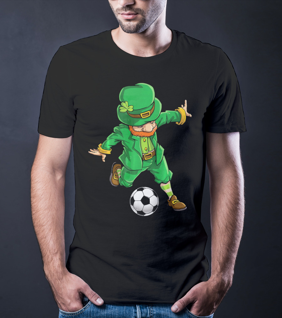 Leprechaun Playing Soccer St Patricks Day T-Shirt