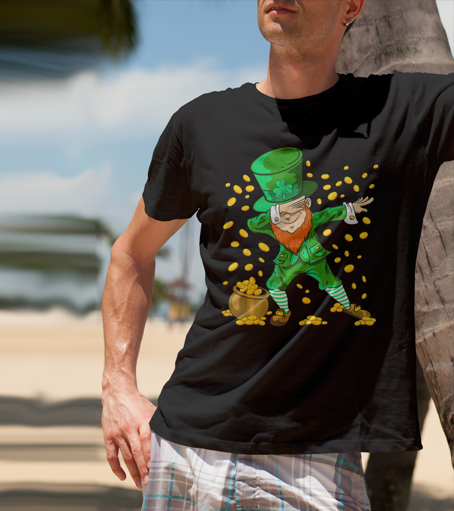 Dabbing Leprechaun With Gold Coins For St Patrick's Day T-Shirt