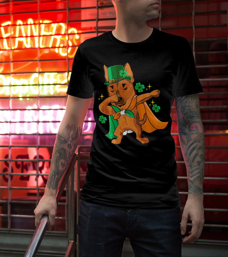 German Shepherd Leprechaun Dabbing With Shamrocks And Green Hat T-Shirt
