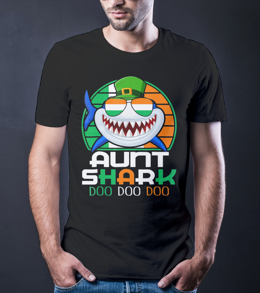 Aunt Shark Doo Doo Doo Funny St. Patrick's Day Irish Flag And Hat T-Shirt