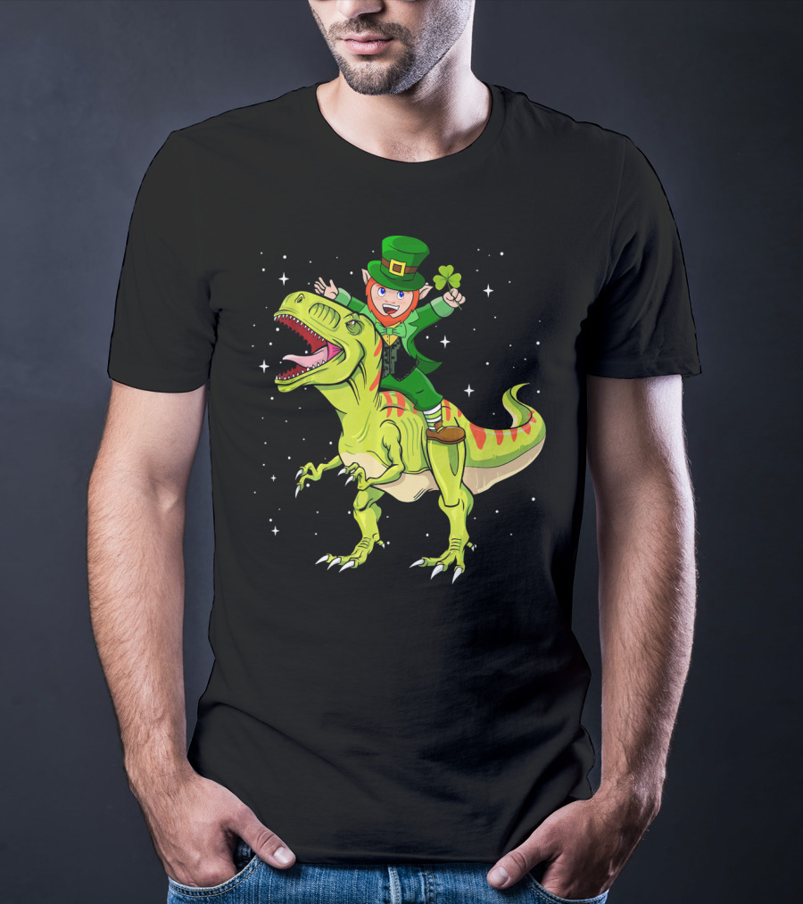 St Patricks Day Leprechaun Riding T Rex Dinosaur With Shamrock T-Shirt