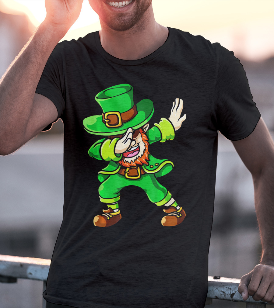 St Patricks Day Dabbing Leprechaun Irish Celebration T-Shirt