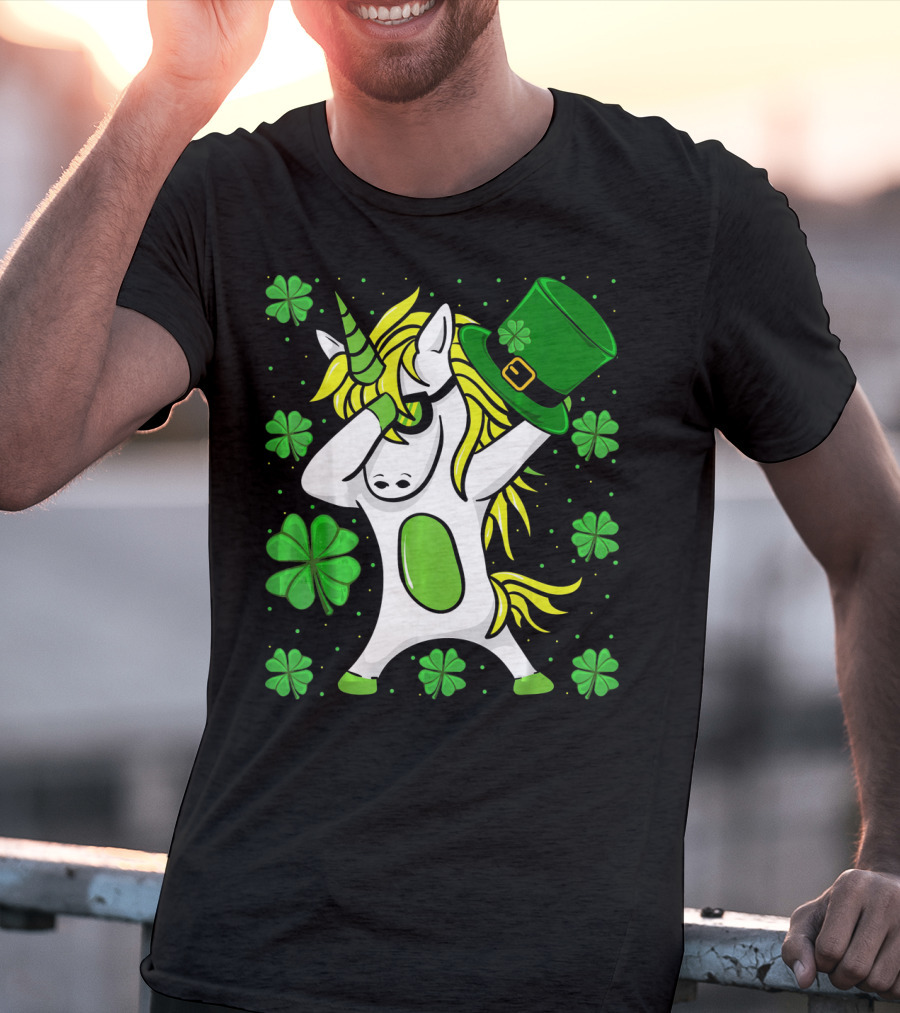 Funny Irish St Patricks Day Unicorn With Leprechaun Hat And Shamrocks T-Shirt